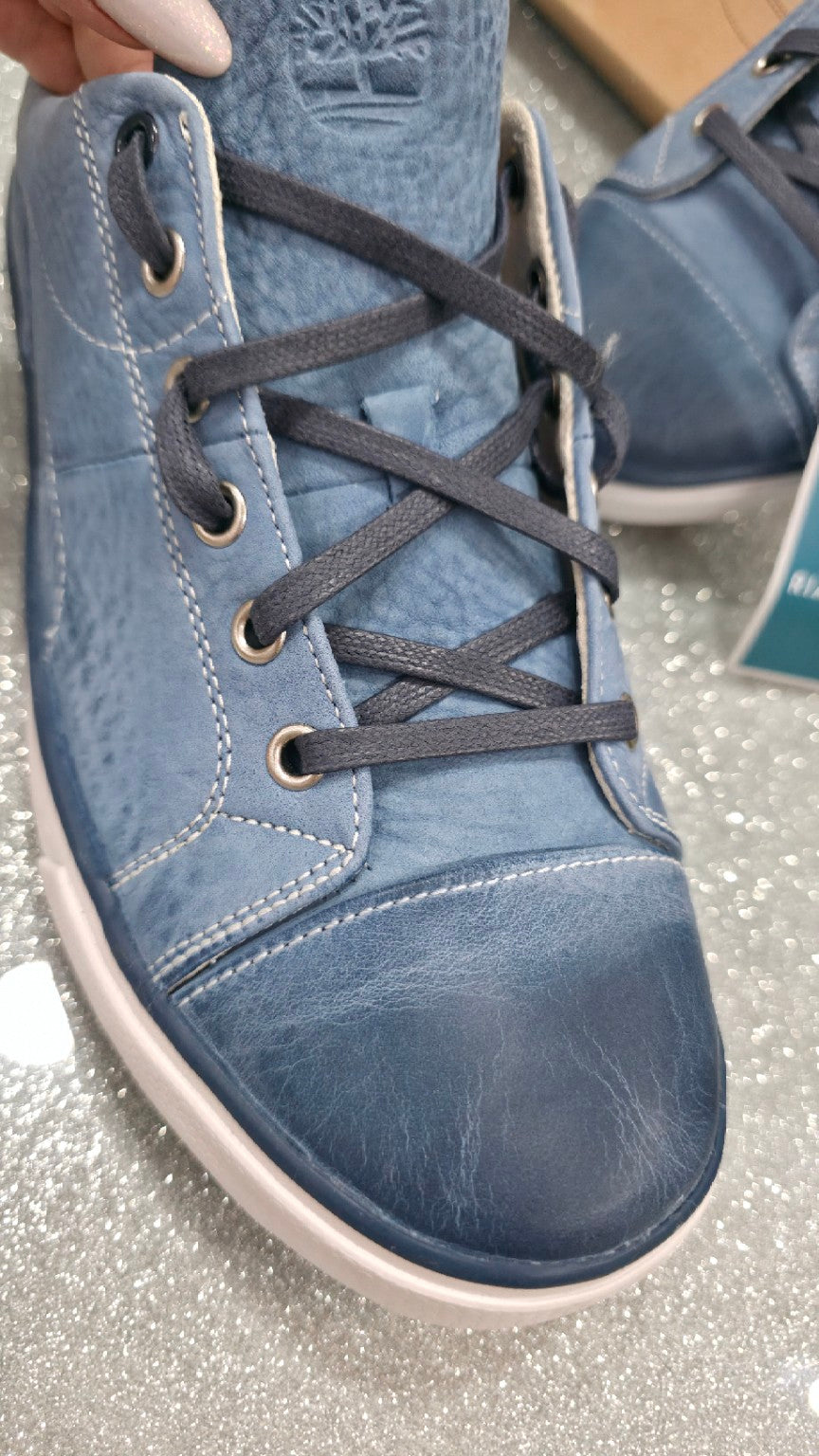 Timberland blu dettaglio della tomaia