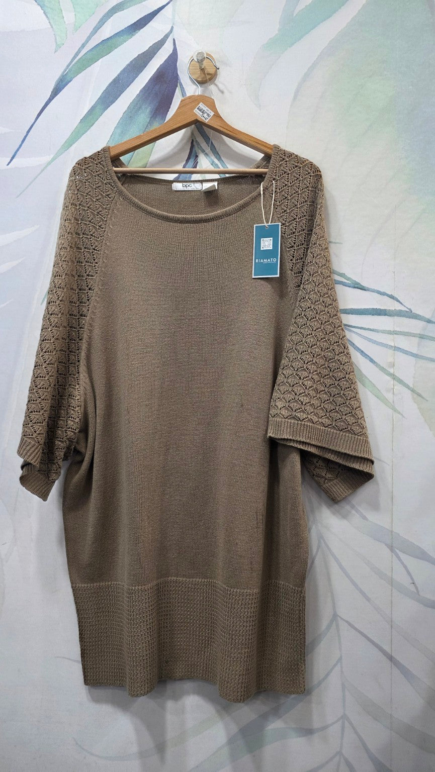 Maglia Bonprix marrone con scollo ampio e lavorazione traforata