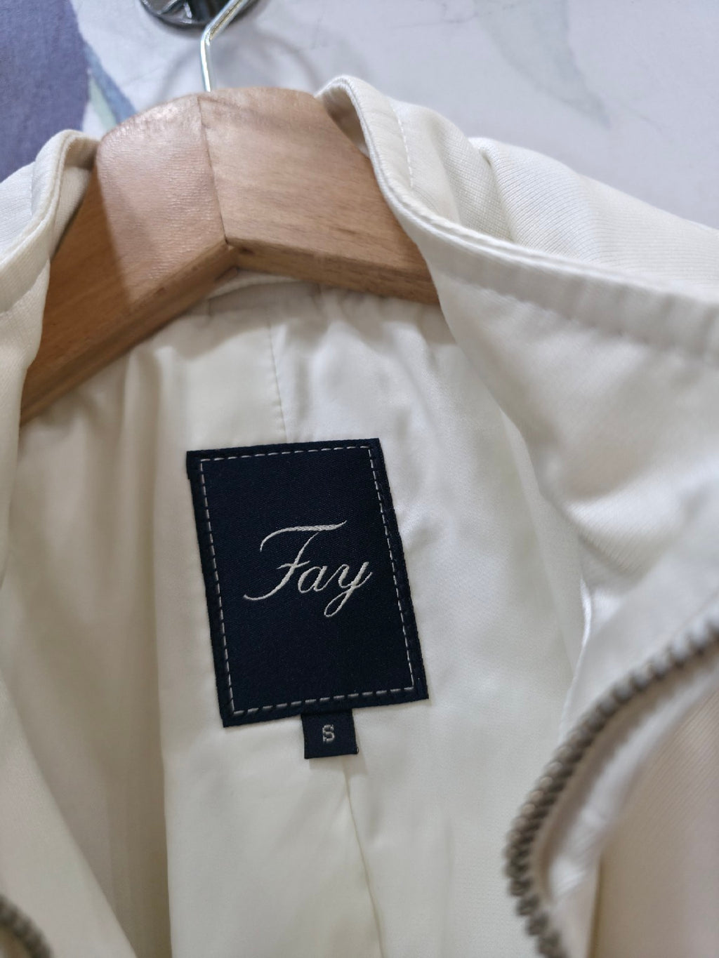 Etichetta originale Fay, taglia S, foto reale