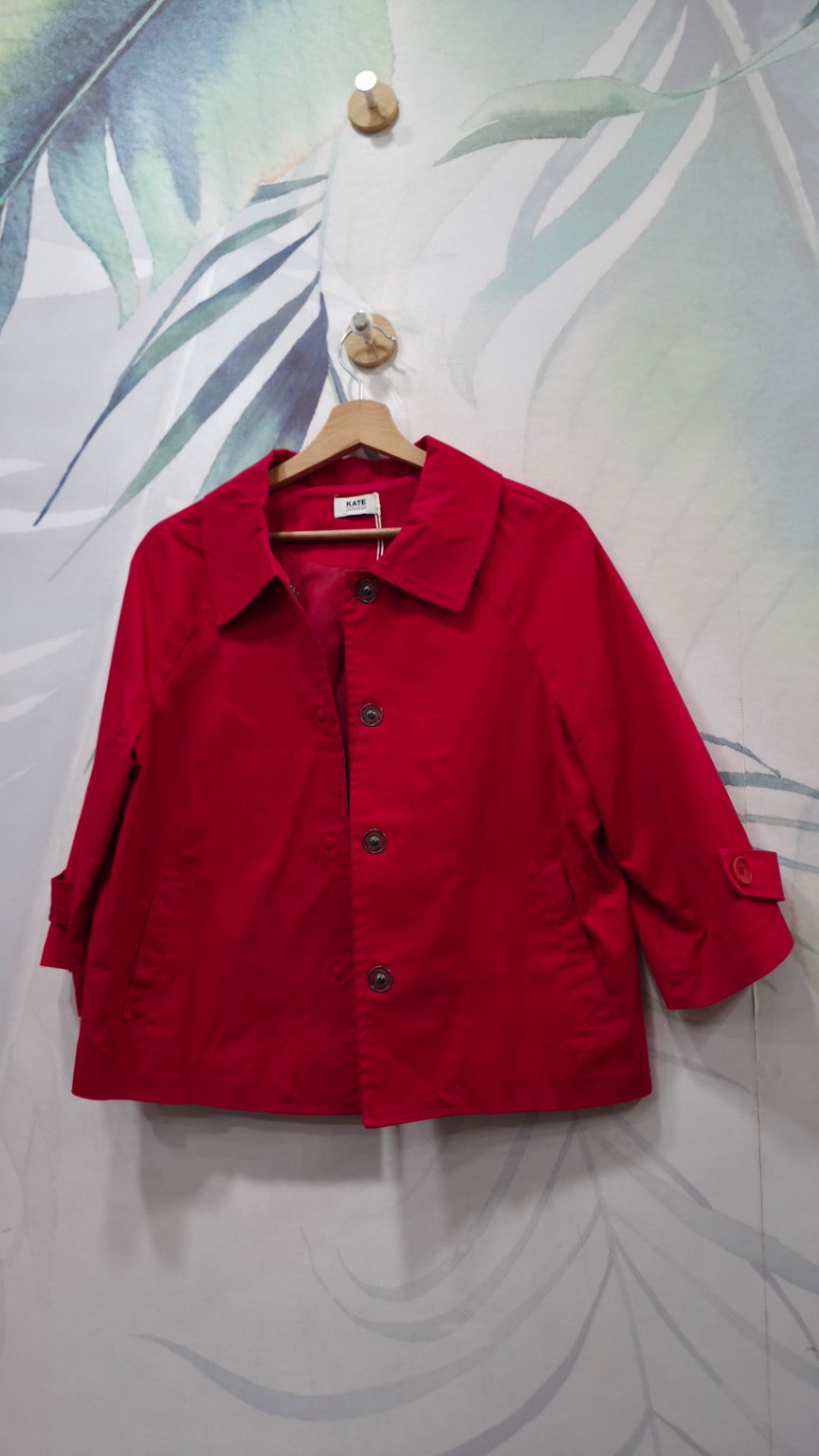 Giacca corta rossa KATE by L’Altramoda, vista frontale intera