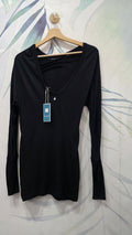 Maglia Nenny Rose nera scollo a V - vista intera