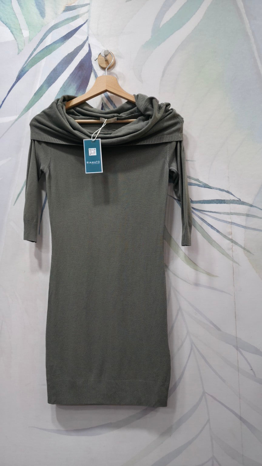 Abito Pike verde in maglia taglia XS, vista intera frontale