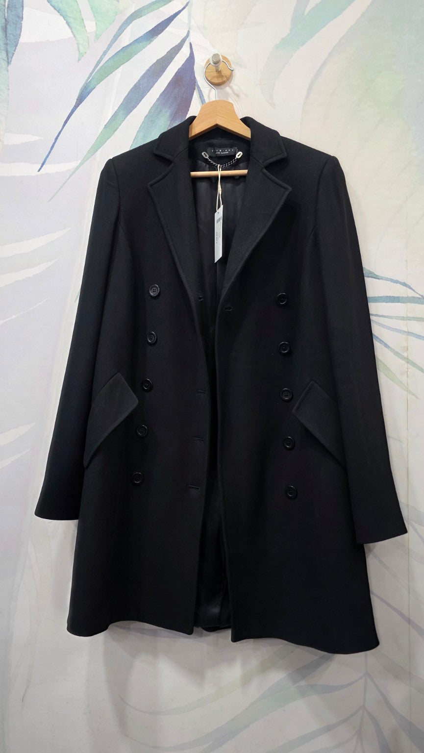 Cappotto Twin-Set nero, vista frontale aperta