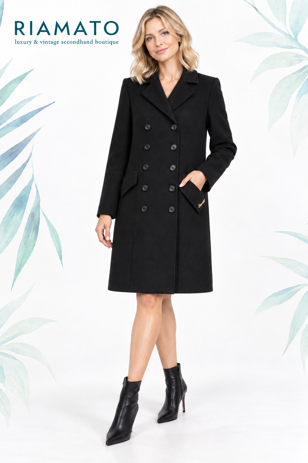 Modella virtuale con cappotto Twin-Set nero a taglio dritto, taglia S – immagine generata con IA