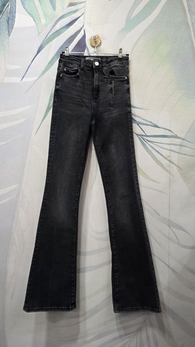 Zara jeans a zampa nero antracite vita alta – taglia 34