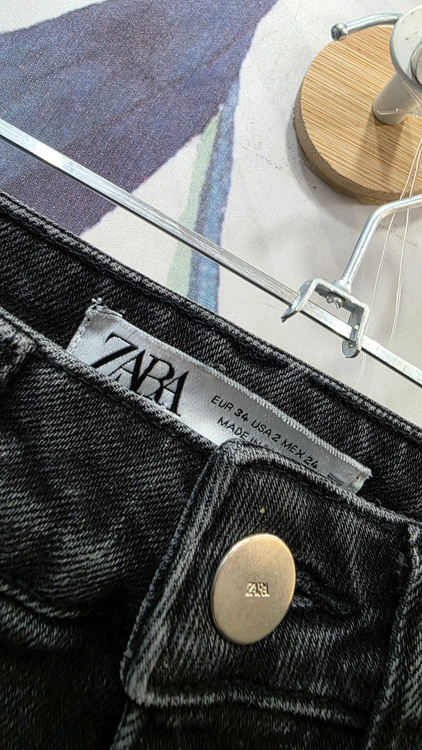 Etichetta originale Zara e bottone, taglia EUR 34