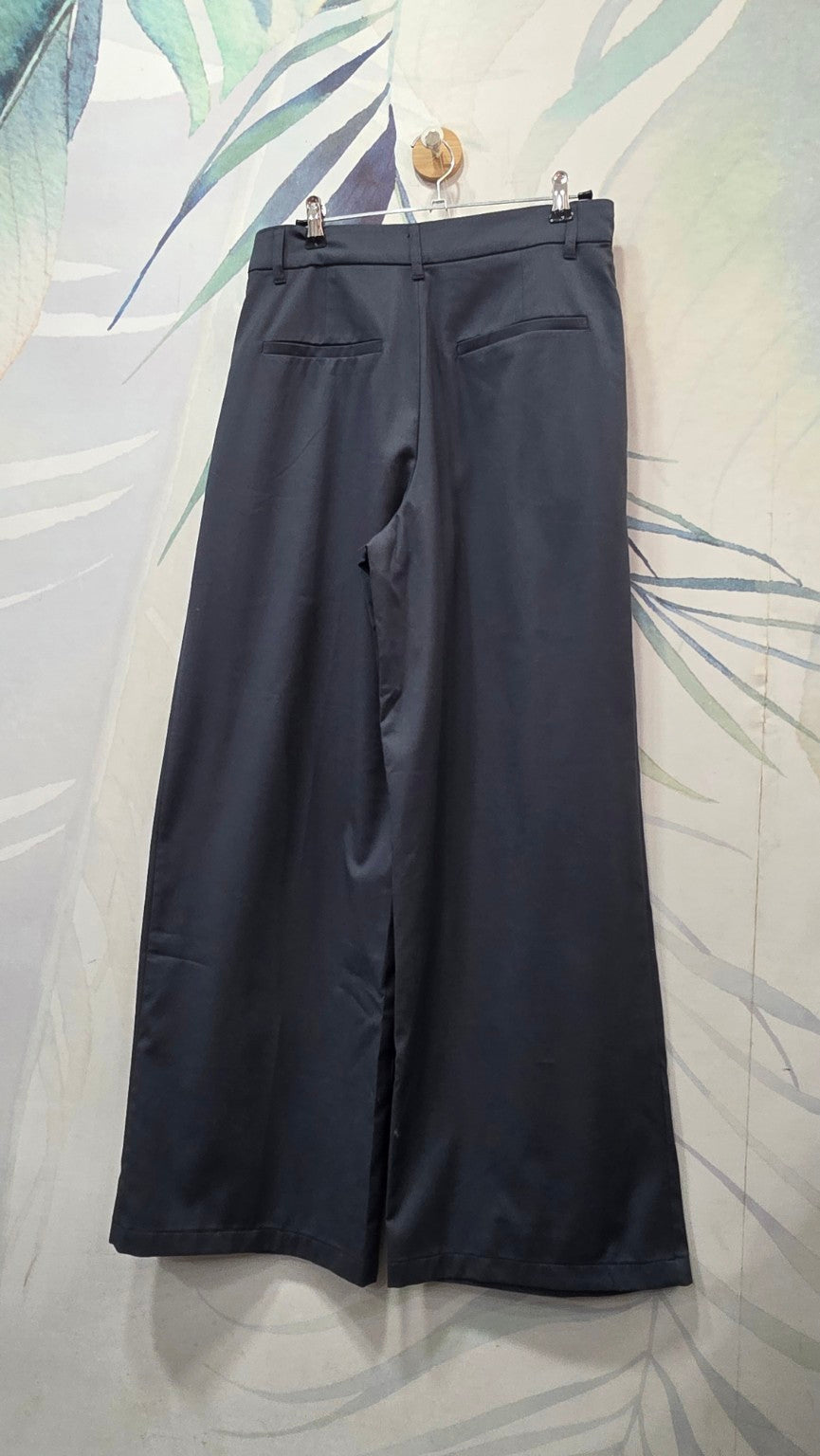 Pantaloni Zara a palazzo taglia XS, retro intero